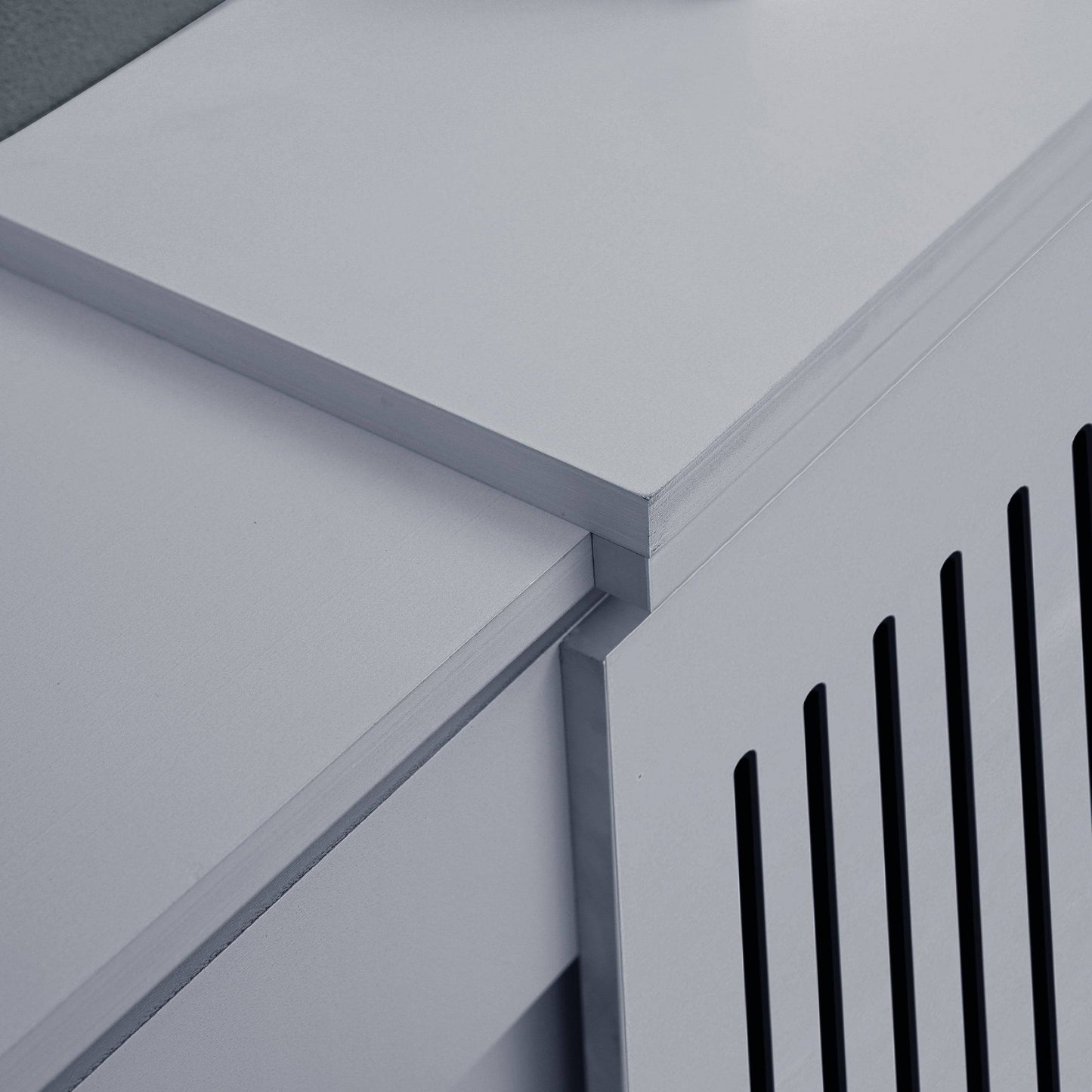 Adjustable Radiator Cover, Extendable 140-204 cm