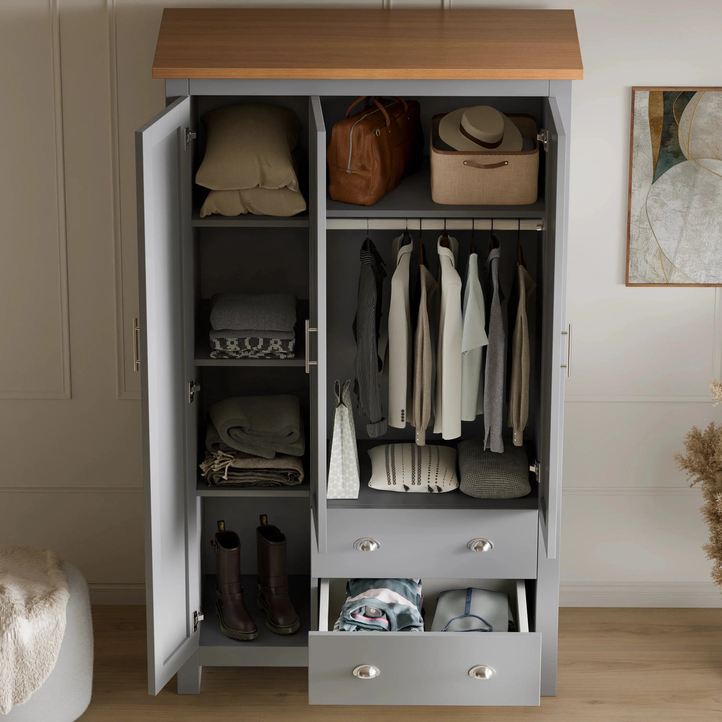 Shaker Triple Wardrobe With Drawers And Shelves